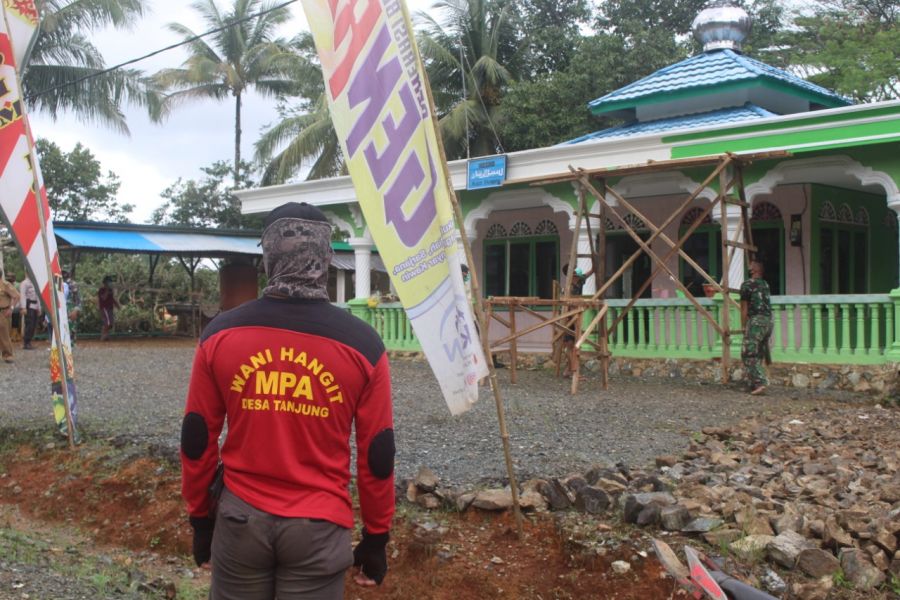 Masyarakat Peduli Api  MPA Wani Hangit Berperan Aktif Sukseskan TMMD ke-111 Kodim 1009/Tla