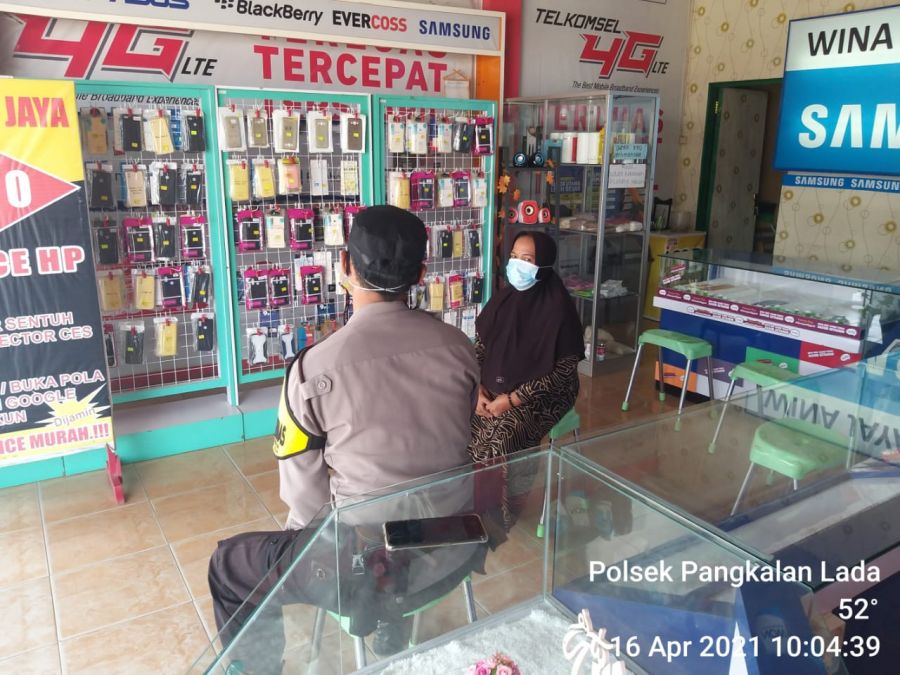 Anggota Polsek Pangkalan Lada Laksanakan Sambang Desa