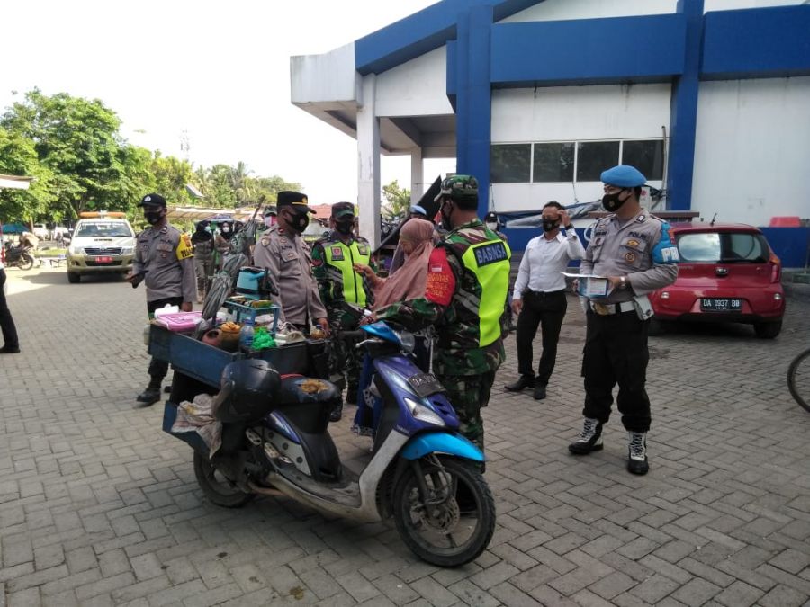 Aparat Gabungan laksakan Operasi Yustisi di Pasar Barabai