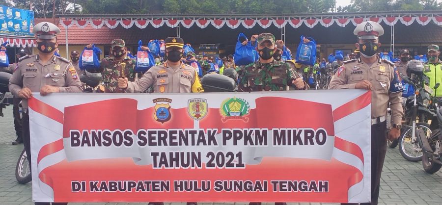 Babinsa-Bhabinkamtibmas Salurkan 300 Paket Bantuan Sosial