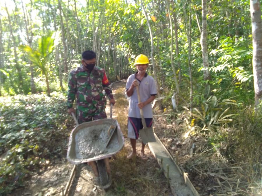 Bantu Pembangunan JUT di Desa Binaan