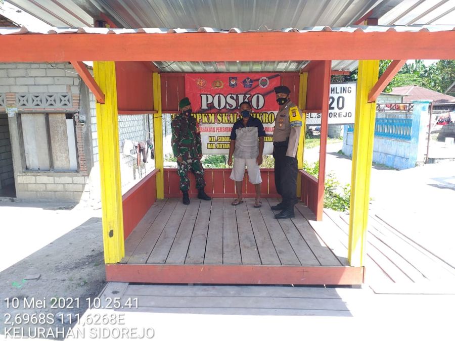 Bripka Lukman Bersama Posko PPKM Dan TNI