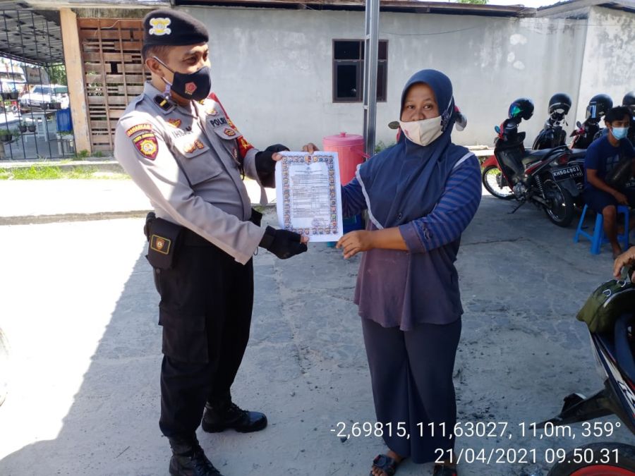 Cegah karthtula Polsek Arsel Bersama TNI Imbauan Maklumat Kapolda Kalteng