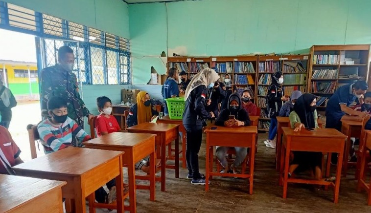 Hadirnya Pusling Di Lokasi TMMD Ke-112 Kodim 1004 Minat Membaca Anak-Anak Semakin Meningkat