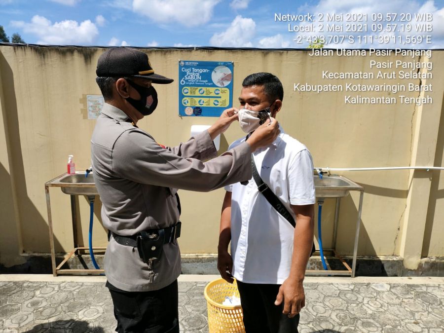 Himbauan Prokes dan bagikan masker