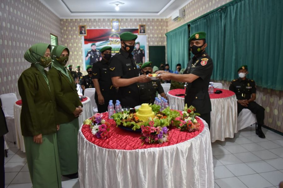 Kodim 1002/Hulu Sungai Tengah Ikuti Perayaan HUT ke-63 Kodam VI/Mlw Secara Virtual