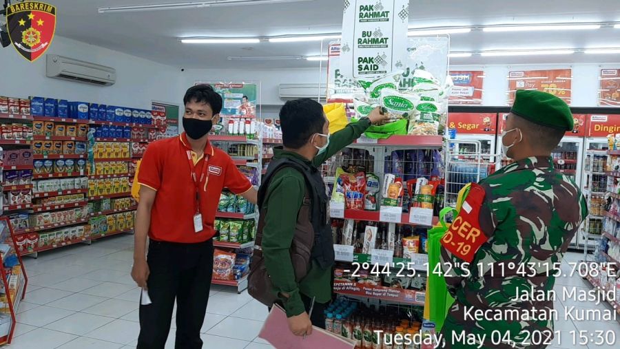 Jelang Hari Raya Idul Futri, Polsek Kumai Razia Barang