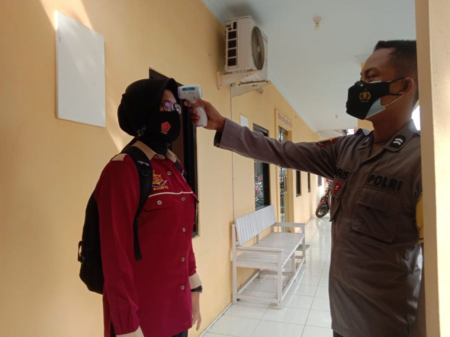 Kamis,Deteksi Dini Covid – 19 Melalui Pengecekan Suhu