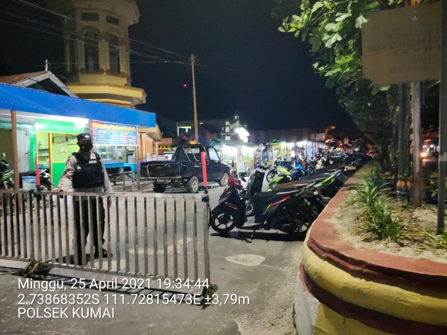 Kepolisian menurunkan sejumlah personel untuk melaksanakan pengamanan di Masjid