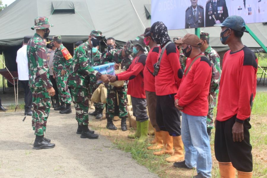 Kunjungan Inspektorat Kodam ke TMMD yang ke-111 Kodim 1009/Tla