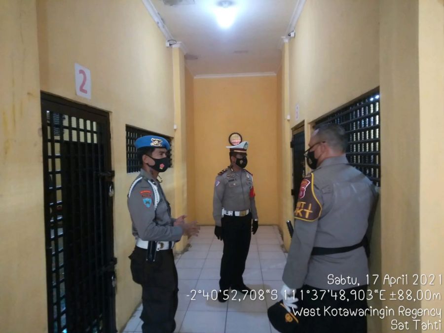 Laksanakan kegiatan Agenda rutin Piket pawas lakukan pengecekan tahanan