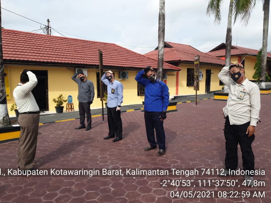 laksanakan olahraga usai pelaksanaan apel pagi