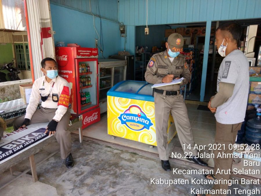 laksanakan Ops Yustisi bersama TNI dan Satpol-PP guna mencegah penyebaran Covid-19
