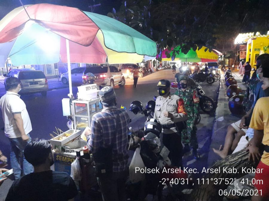Laksanakan Ops Yustisi  Kepada Para Pemilik Cafe, Pelaku UMKM Dan Warga.
