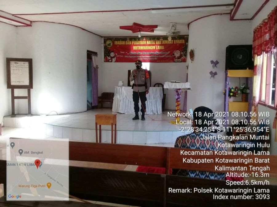 Laksanakan pengamanan gereja dari pihak Polsek Kolam.