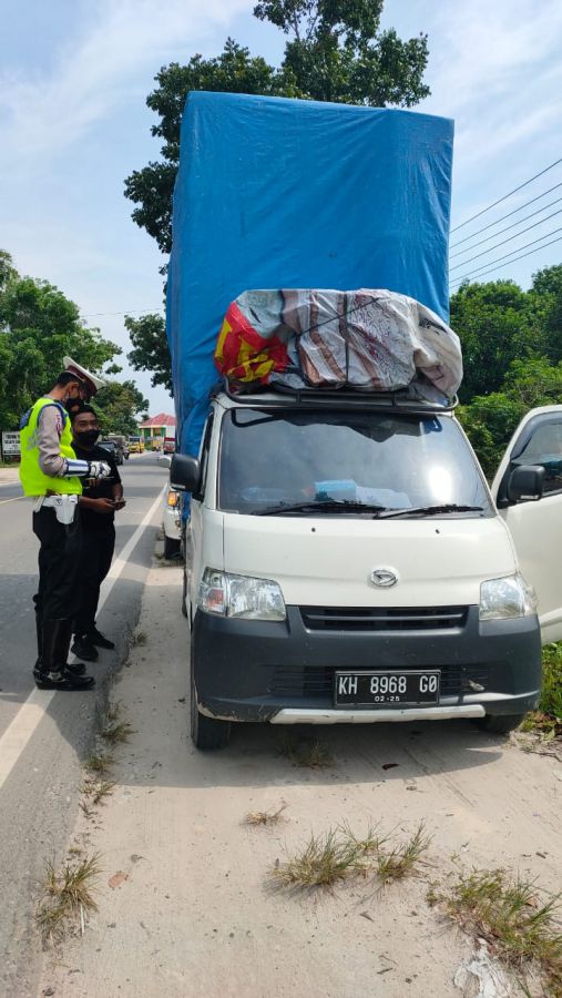 melaksankan giat hunting di wilkum polres kobar dalam rangka oprasi keselamatan