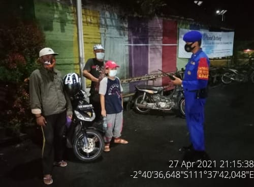 Patroli Malam Hari, Aipda Roni sekaligus Polmas