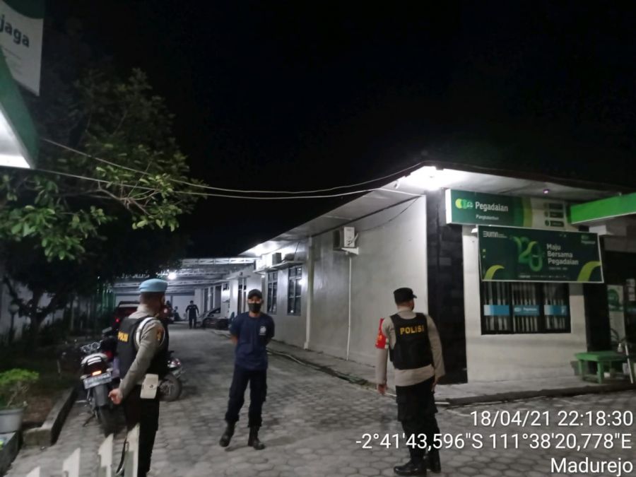 patroli rutin ke tempat objek vital anggota juga melaksanakan himbauan kepada masyarakat