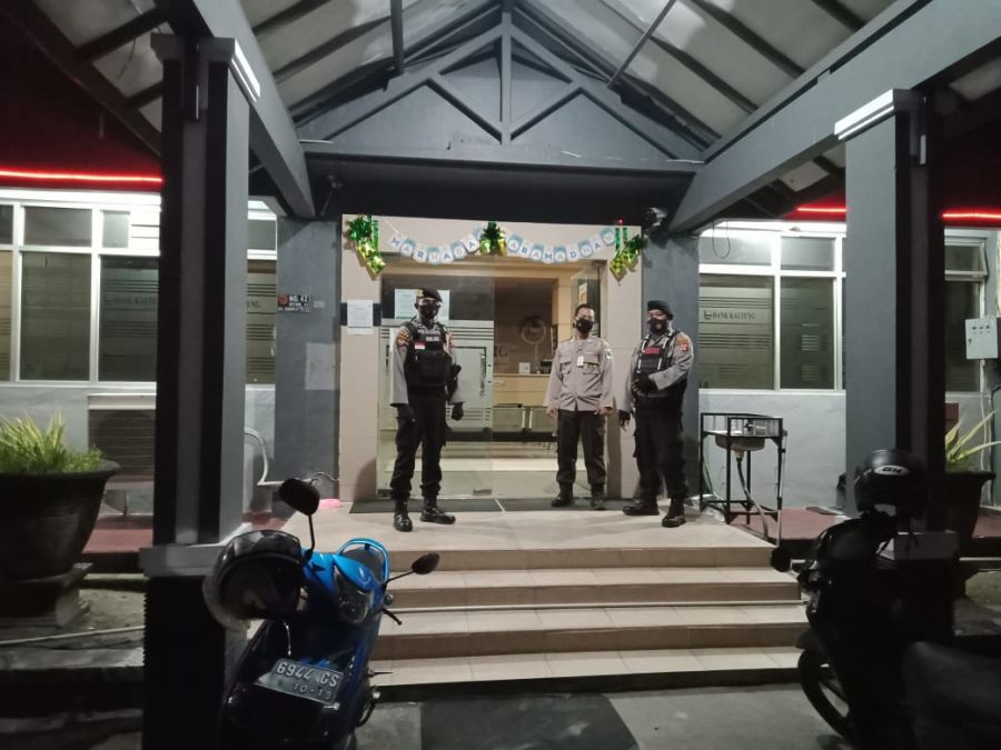 Patroli team rajawali Sambangi Bank Kalteng di kobar