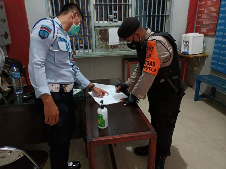 Patroli Team Rajawali Satsabhara Polres Kobar Sambangi Kantor Lapas 