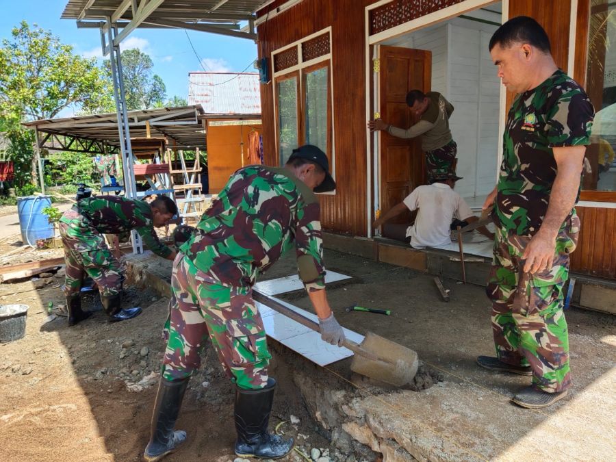 Pemasangan Keramik Teras Musholla Noor Iman