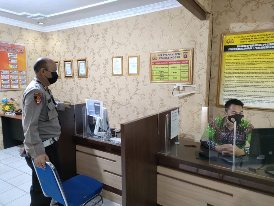 Pengecekan dan kontrol dari Kasi Propam Polres Kobar IPTU ISBENU R