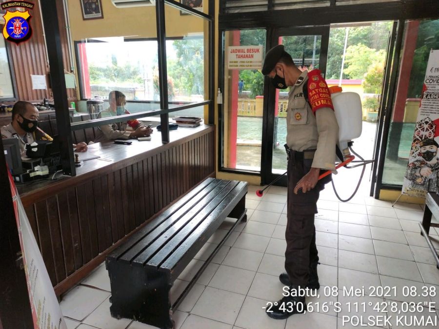 Penyemprotan Disinsfektan untuk memutus Ratai Penyebaran Covid - 19