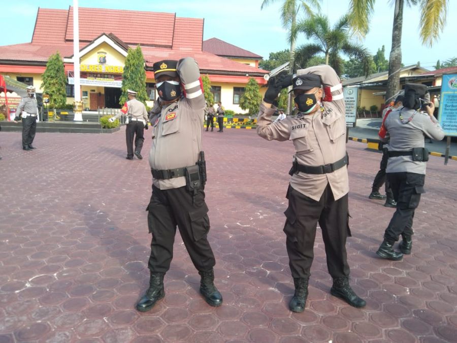 Personil Satbinmas Polres Kobar rutin laksanakan olahraga pagi