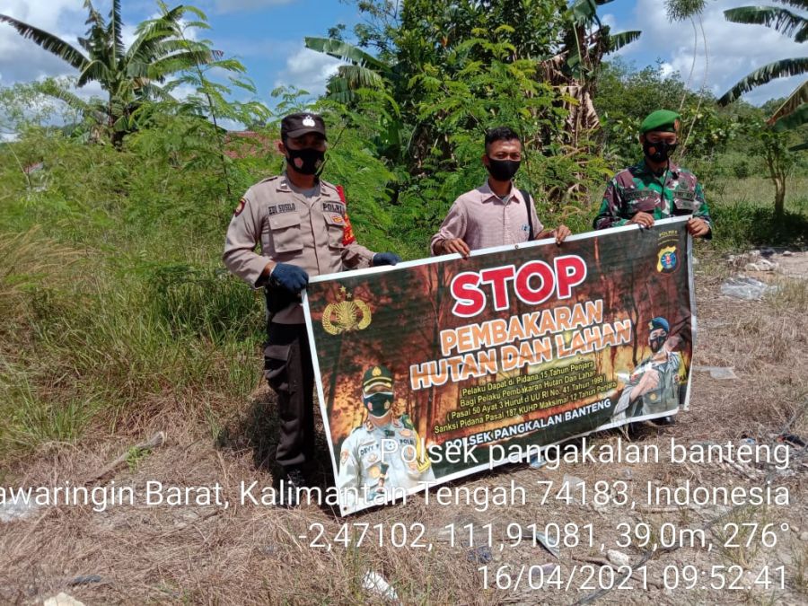 Piket SPKT Aipda Abd Rokhman  Lakukan Himbauan Larangan karhutla di Desa Arga Mulya