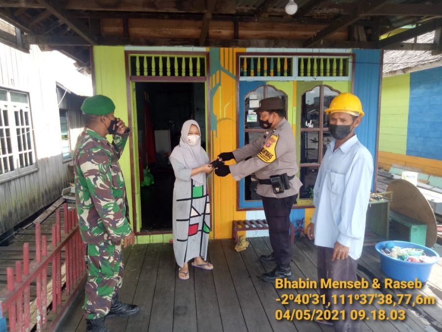 Polsek Arsel Aipda Jafar Bersama Posko PPKM Dan TNI