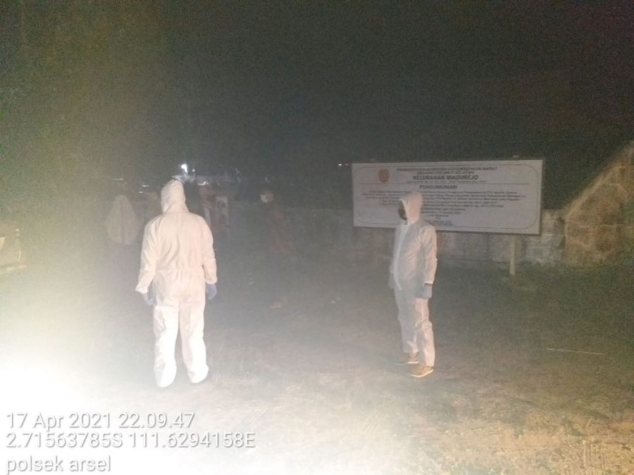Porsenel Polsek Kolbar Pengawalan Pemakaman Jenazah Covid 19