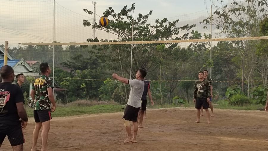Porsenil Satgas TMMD Olahraga Voli Setelah Selesai Bekerja