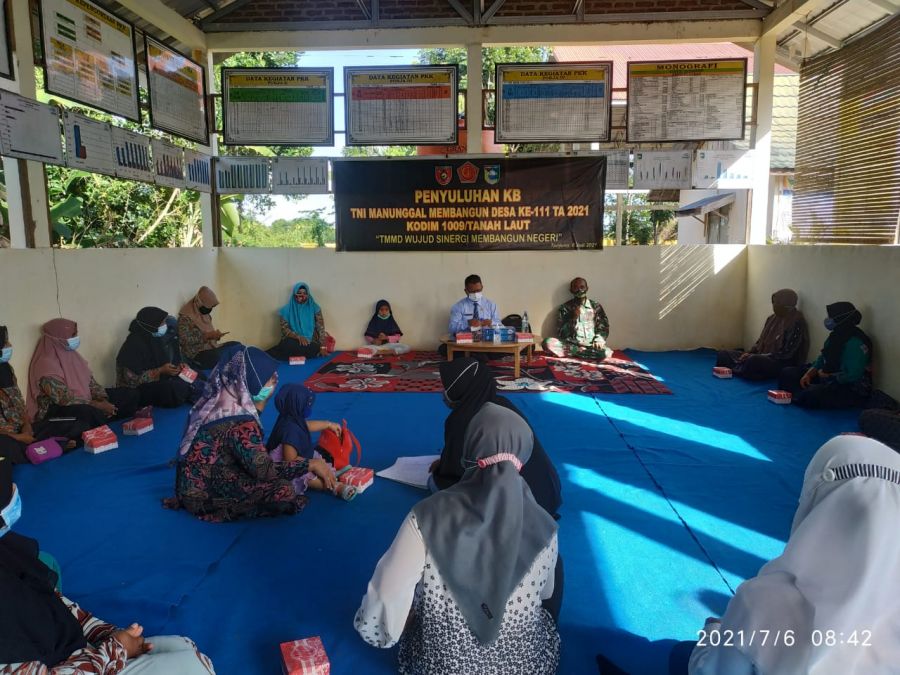 Program Penyuluhan KB TMMD Ke-111 Kodim 1009/Pelaihari Berjalan Lancar
