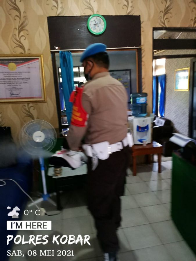 Propam Polres Kobar lakukan Fogging Disinfektan atasi penyebaran Covid