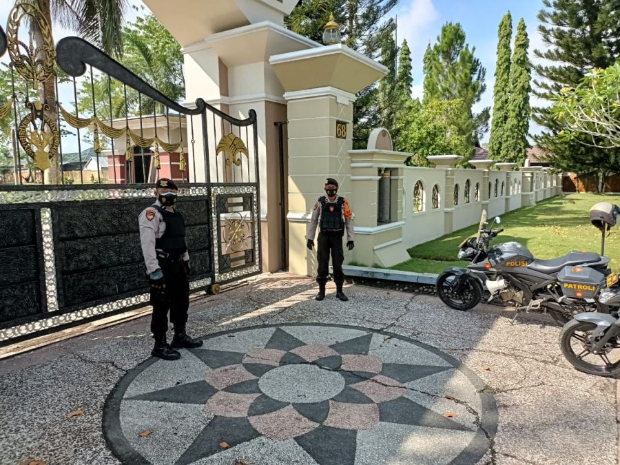 Rutin sambangi tempat kediaman paslon gubernur dikobar. 