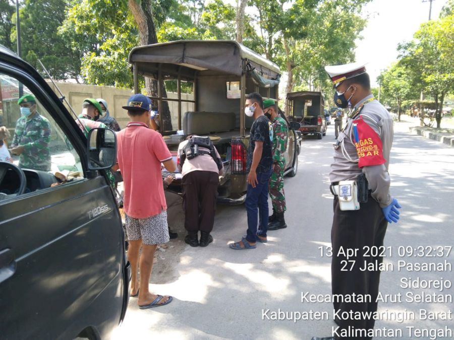 Sat Lantas Polres Kobar Laksanakan Operasi Yustisi bersama TNI dan Satpol-PP.