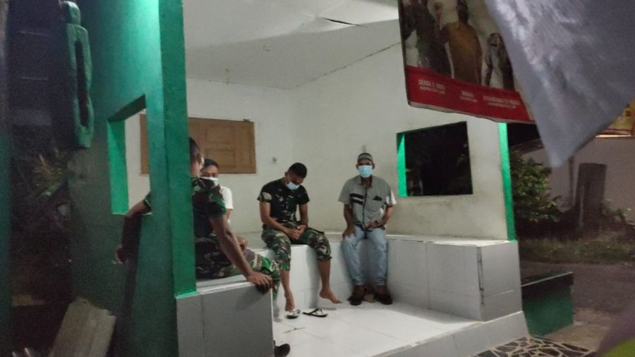 Satgas dan Warga Ronda Malam