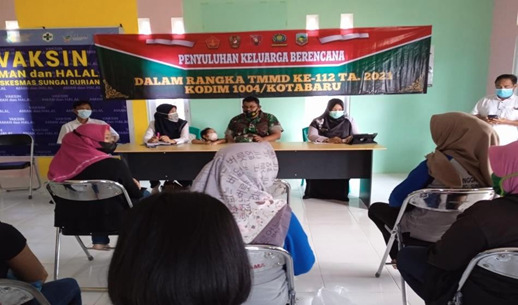 Satgas TMMD Ke 112 berikan penyuluhan Keluarga Berencana (KB)