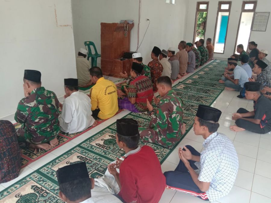 Satgas TMMD ke 112 Doa Bersama Dengan Warga Setempat