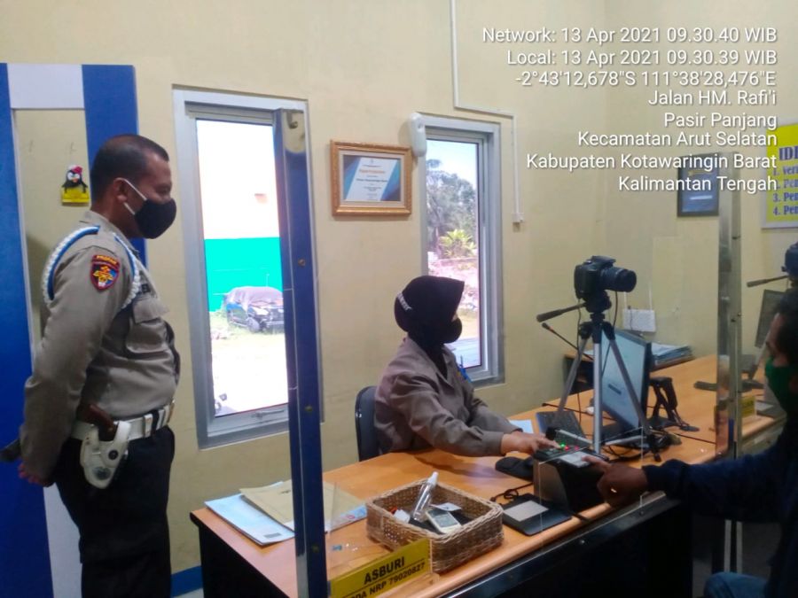 Satlantas Polres Kobar Himbau Prokes Dalam Pelayanan Administrasi SIM