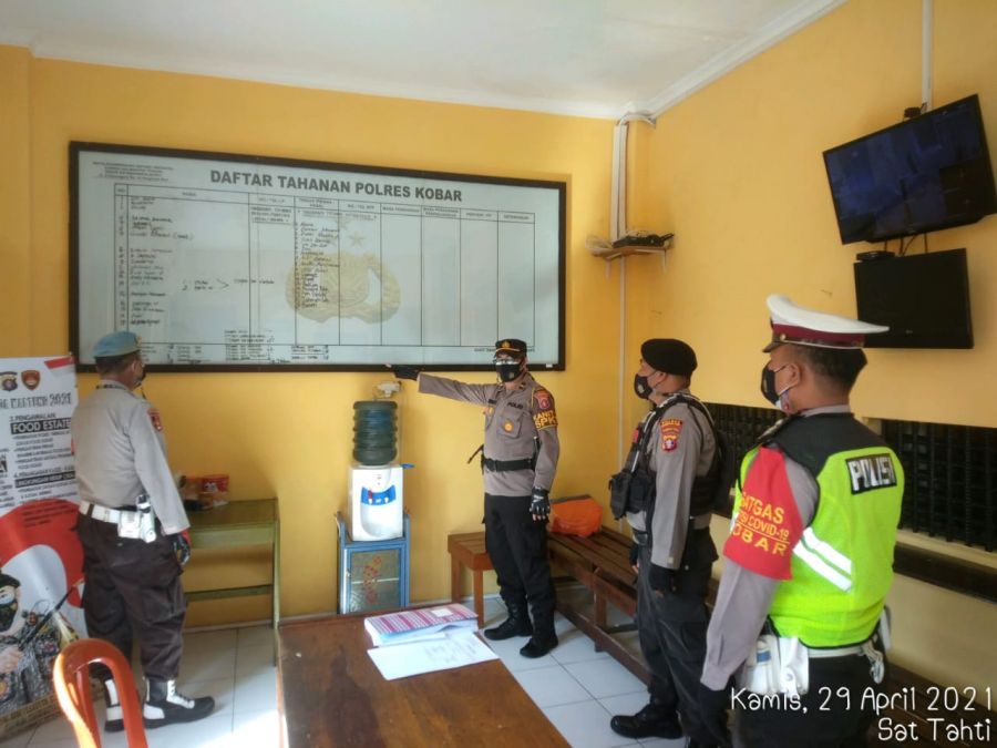 Satsabhara Polres laksanakan pemeriksaan dan pengawasan diRutan Polres Kobar.