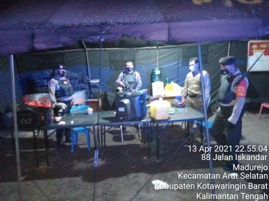 Satuan Sabhara Polres sambangi Kantor KPUD di Kobar