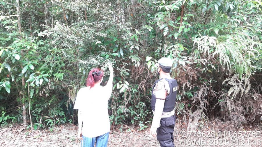 Spanduk ,Polsek Arsel Cegah Karhutla 