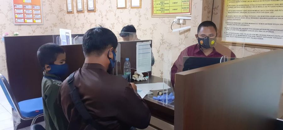 SPKT Polres Kobar Berikan Pelayanan Prima Kepada Pelapor.