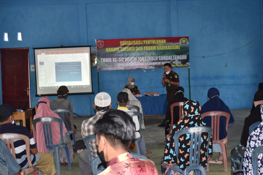 TMMD Ke-112, Kodim 1002/HST Gelar Penyuluhan Cegah Tangkal Radikalisme dan Terorisme