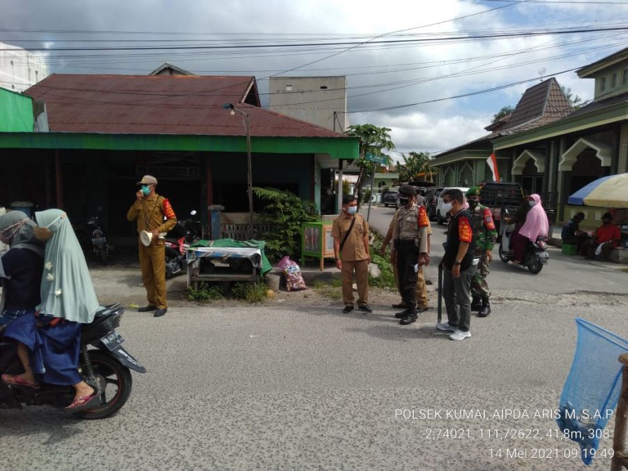 TNI dan Trantib Kec. Kumai Gencar Laksanakan Ops Yustisi  Dengan Menerapkan Prokes