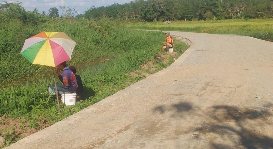 Wujudkan Impian Warga Desa Rantau Keminting Melalui Perbaikan Jalan TMMD Kodim HST